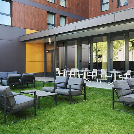 Stay Inn Hotel Warszawa מלון 4*