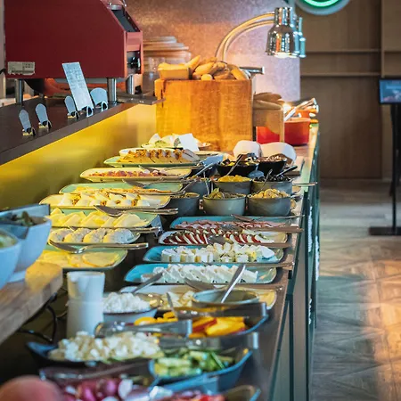 מלון Stay Inn Hotel Warszawa 4*