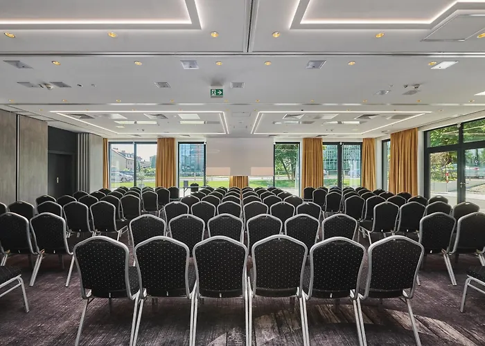 Stay Inn Hotel Warszawa Hotell 4*